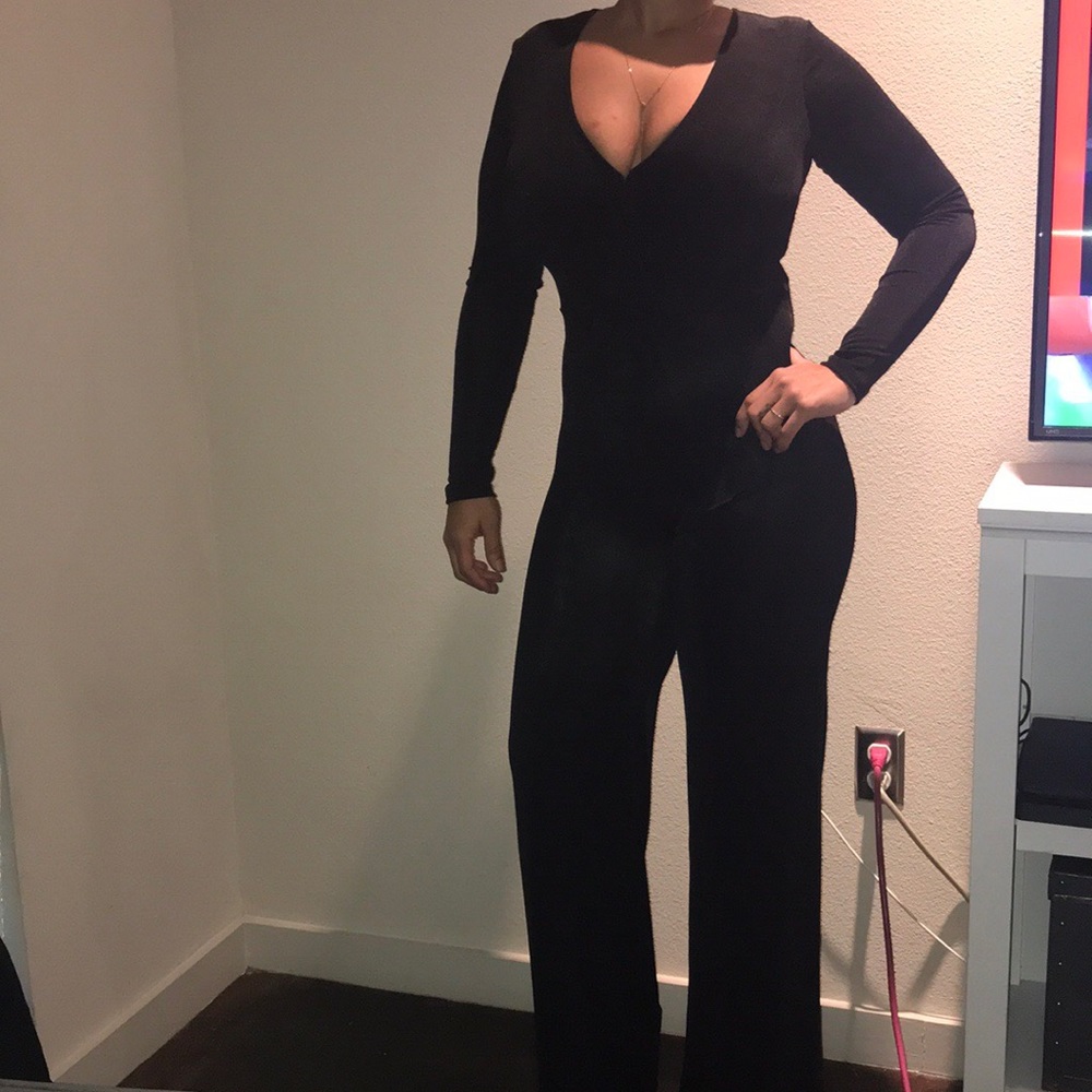 NWT 🤤Pant Jumpsuit Deep V Neck Plunge Black - Picture 7 of 7